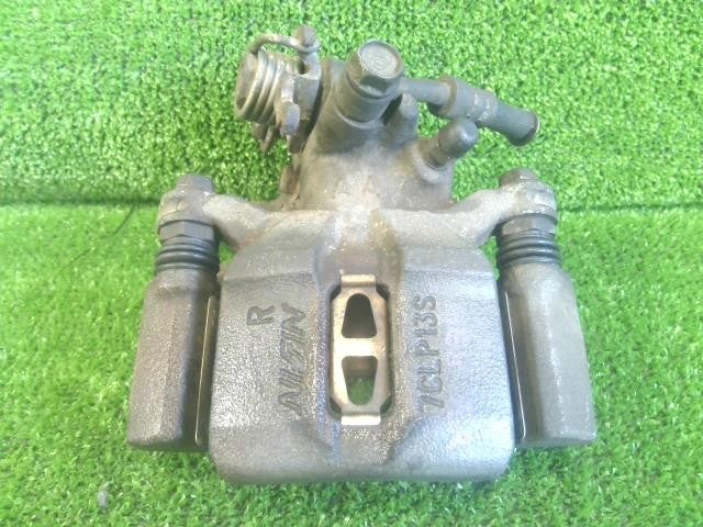 ホンダ・フィット・リア右キャリパー・純正・パットなし