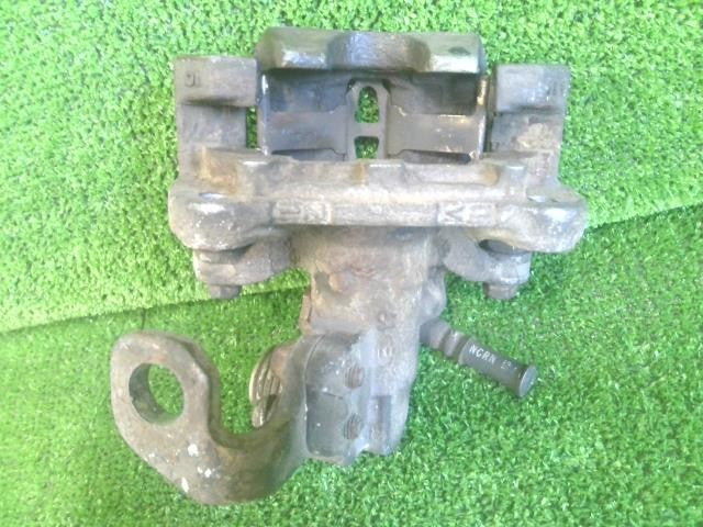 ホンダ・フィット・リア右キャリパー・純正・パットなし