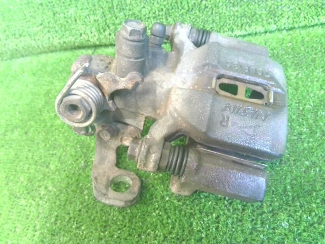 ホンダ・フィット・リア右キャリパー・純正・パットなし