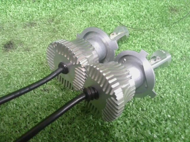 スフィアライト・ＲＩＺＩＮＧ２・ＬＥＤバルブ・Ｈ４・白 ・ヘッドライト用