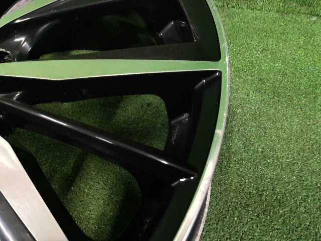 １８×７Ｊ・ウェッズ・レオニス・アルミホイール・４本セット