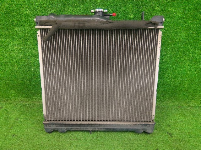 スズキ・ジムニー・ＪＢ２３Ｗ・ラジエター・メイン用・純正