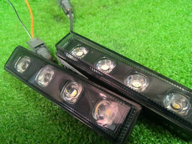 【代引不可】エルグランド・Ｅ５２系・ライダー・純正・ＬＥＤデイライト左右セット