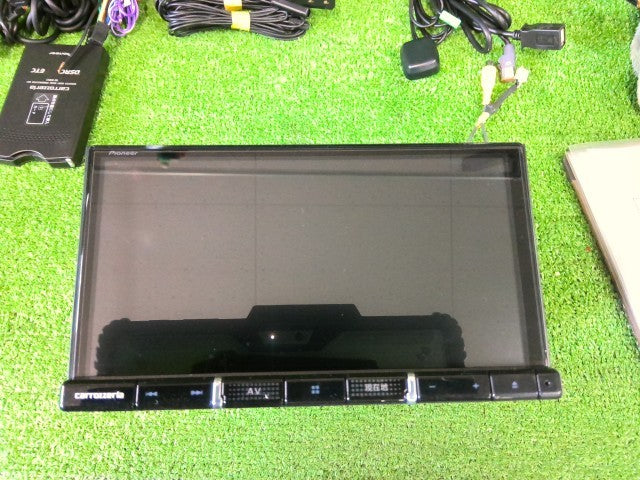 カロッツェリア・ナビゲーション・１８０ミリ・２ＤＩＮ ＡＶＩＣ－ＲＺ７１０・Ｂｌｕｅｔｏｏｔｈ・ＤＶＤ／ＣＤ・フルセグ