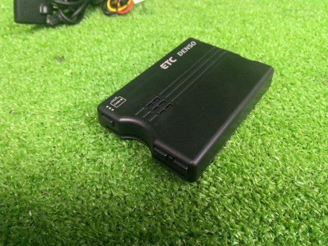 ＥＴＣ・デンソー・音声案内・アンテナ分離型・ＤＩＵ－９５００・１２Ｖ