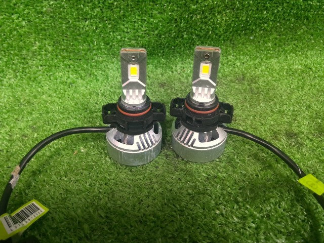 メーカー不明・白色発光・ＬＥＤ・ＰＳＸ２４Ｗ・フォグランプ