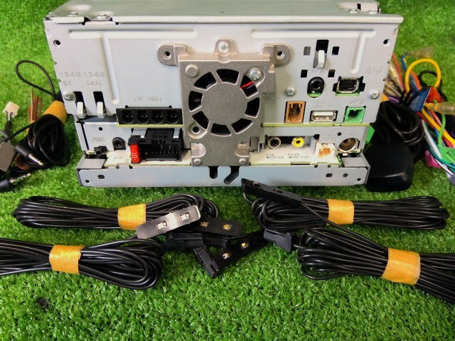 カロッツェリア・ナビゲーション・２ＤＩＮ １８０ミリ・ＡＶＩＣ－ＲＺ８１０