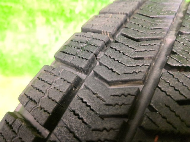 ブリヂストン・ＶＲＸ２・１５５／６５Ｒ１４・２２年・スタッドレスタイヤ・４本セット