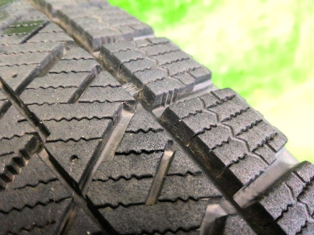 ブリヂストン・ＶＲＸ２・１５５／６５Ｒ１４・２２年・スタッドレスタイヤ・４本セット