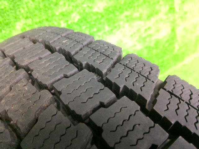 グッドイヤー・アイスナビ・カーゴ・１６５／８０Ｒ１４・９１／９０Ｎ・ＬＴ・２２年・スタッドレスタイヤ・４本セット