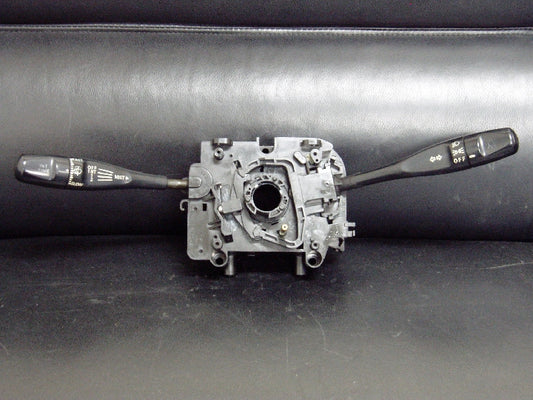 純正品番　ＭＢ８０２３５２
