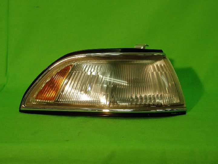 純正品番　８１６１０－２２２００