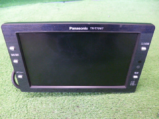 年式：２００６年　カーナビ対応　取付ステー付き