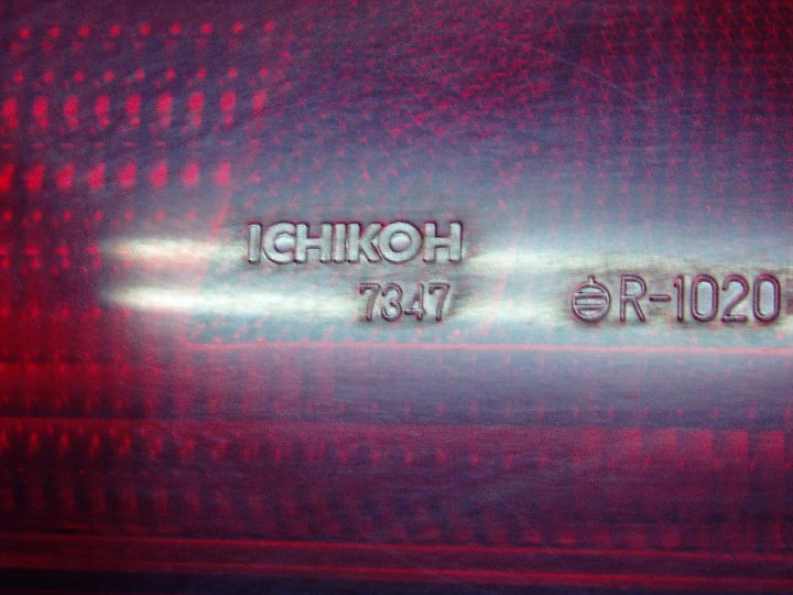 日産/ローレル/ＧＣ３４/右テールランプ