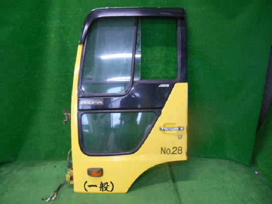 型式、車輌情報不明です。
