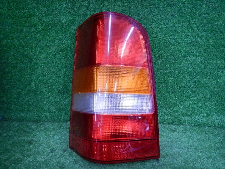 車体番号：ＶＳＡ６３８２３４２３１７＊＊＊＊