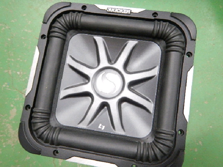 ＫＩＣＫＥＲ／キッカー／サブウーファー／３０センチ
