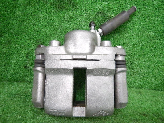 型式：ＮＤ４Ｆ　右ハンドル