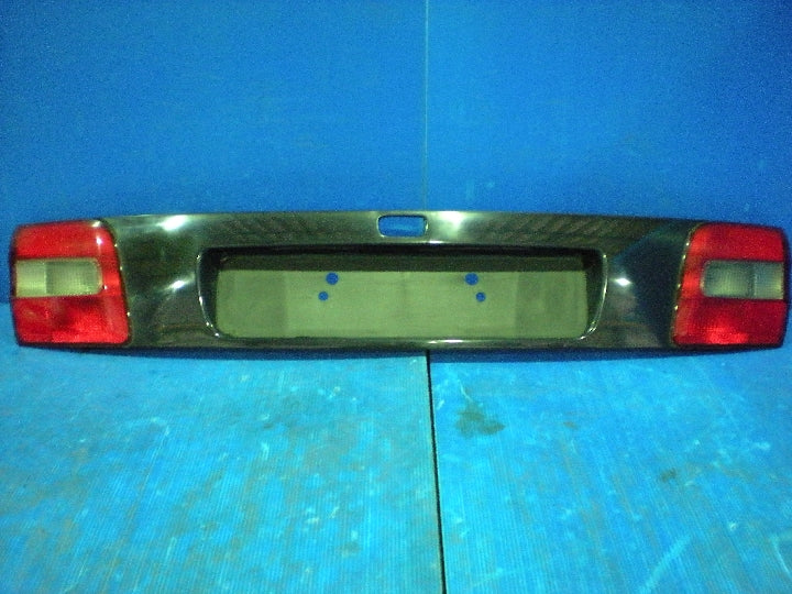車体番号　ＹＶ１ＶＷ１６２６ＸＦ３３＊＊＊＊