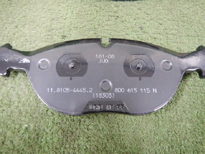 フロントブレーキパッド／左右セット／ドイツ車用／新品