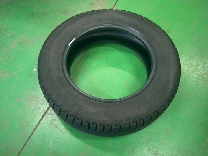１７５／６５Ｒ１４　１８年
