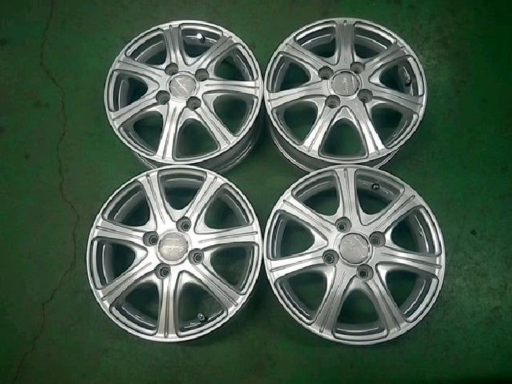 １３×４．００Ｊ＋４６ＰＣＤ１００　４穴