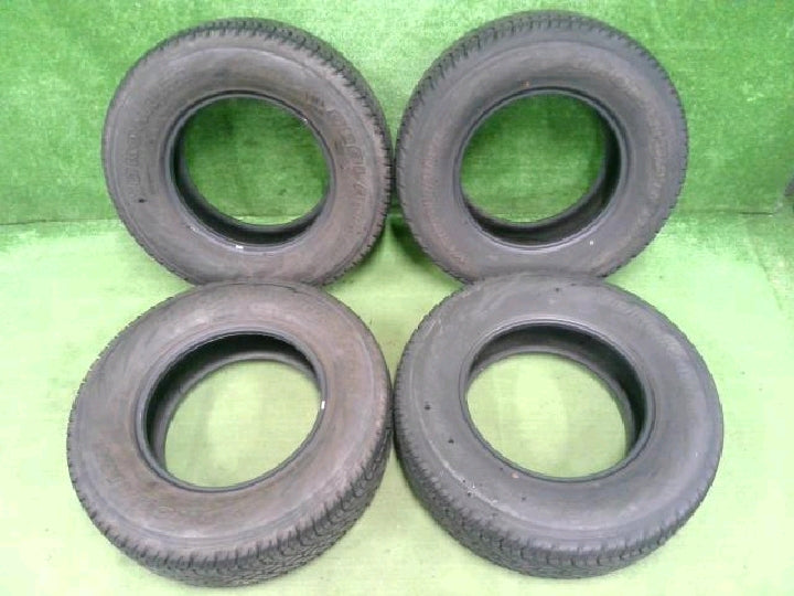 ２６５／７０Ｒ１７　１５年