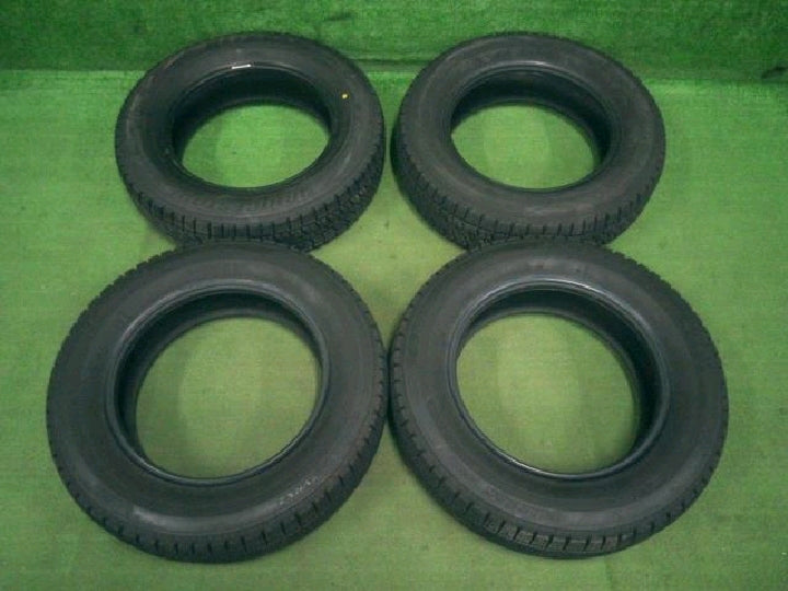 １６５／７０Ｒ１４　１７／１８年