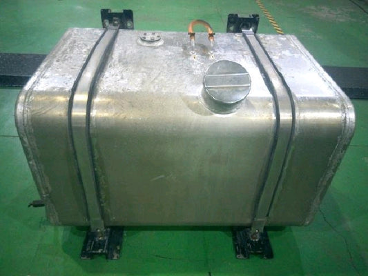 タンク外寸（突起含まず）：横８８×高５２×奥行６１ｃｍ程